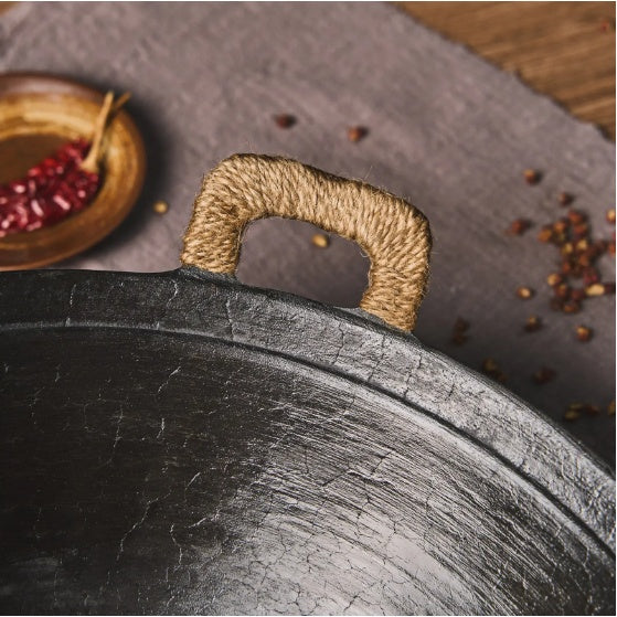 Artisan Cast Iron Wok – Timeless Cooking, Natural Flavor